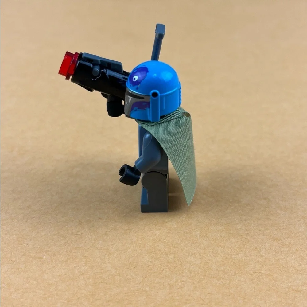 LEGO Star Wars Mandalorian Tribe Warrior Minifigure Olive Green Cape sw1080 2”